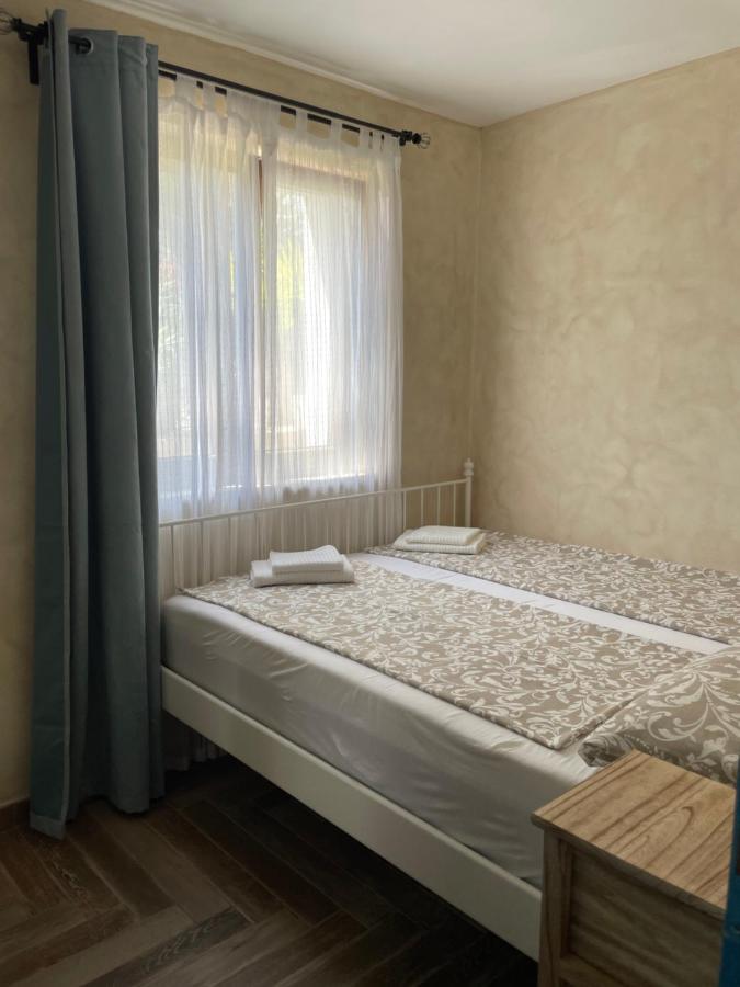 Apartments Sanja Pinezici  Exterior photo